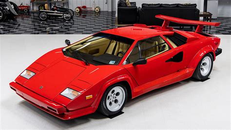 A 1987 Lamborghini Countach 5000 Quattrovalvole Is Up For Auction