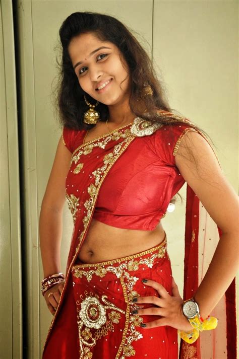 Kerala Sexy Aunty Actress Jayathi Sexy Red Saree Pallu Drop Big Boobs