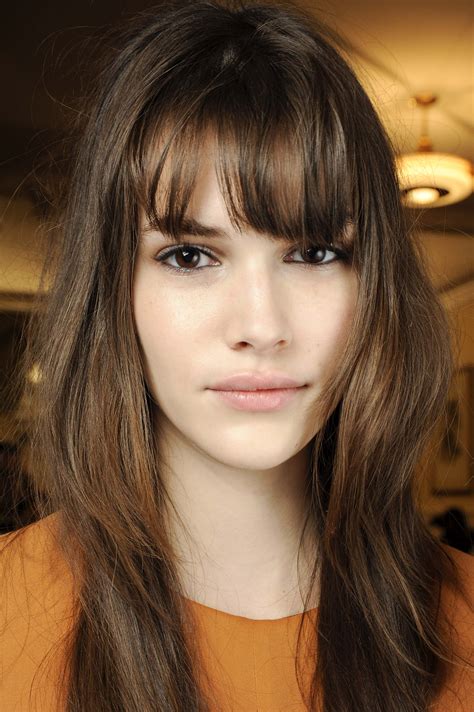 15 Best Haircuts For Oblong Face Shape