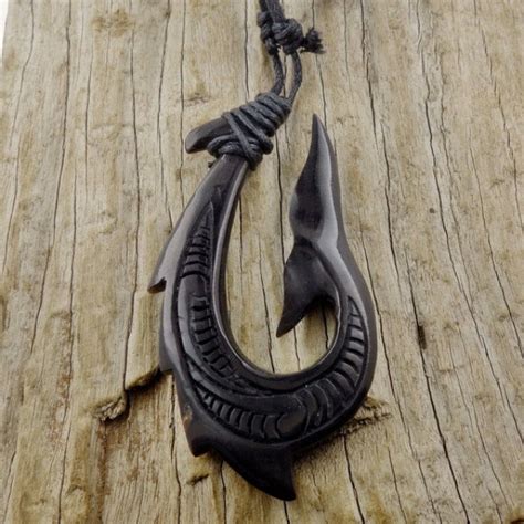 Maori Whale Tail Fish Hook Carving Hei Matau Hand