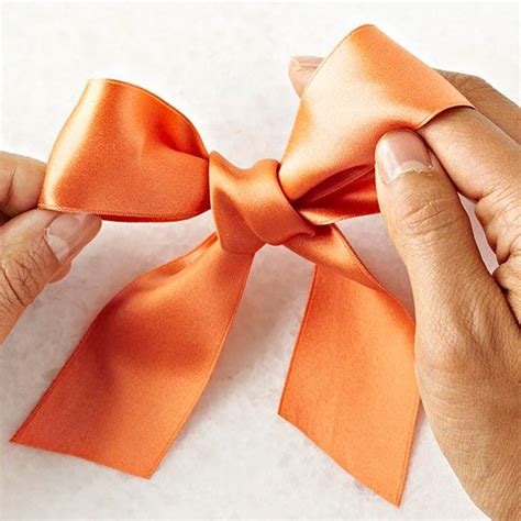 55 Ways To Make A Bow That Will Instantly Upgrade Any Package How To
