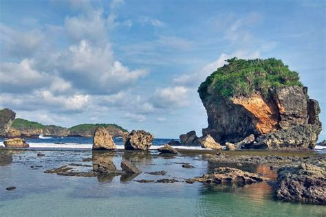 Sangat worth it dengan harga tiket masuk pantai papuma yang akan kamu tebus. Pantai Jungwok | Lokasi, Akses dan Harga Tiket Masuk ...