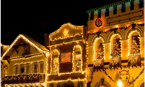 4 Magical Small Towns To Visit During The Holidays