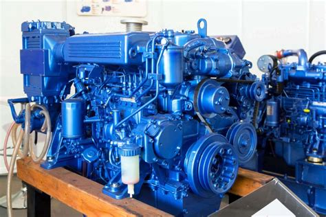 Whats The Life Expectancy Of A Marine Diesel Engine Improve Sailing