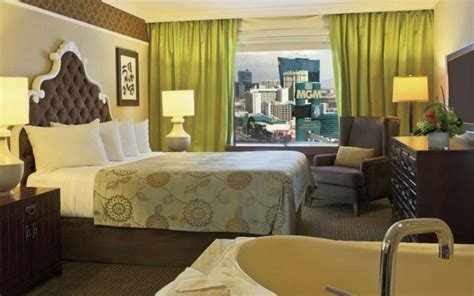 Excalibur Rooms And Suites