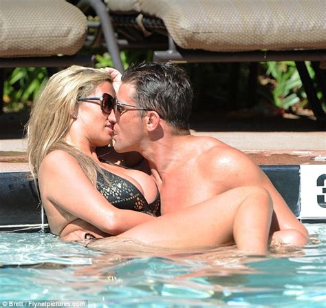 Alex Reid Proposes To Chantelle Houghton Live On TV Daily Mail Online