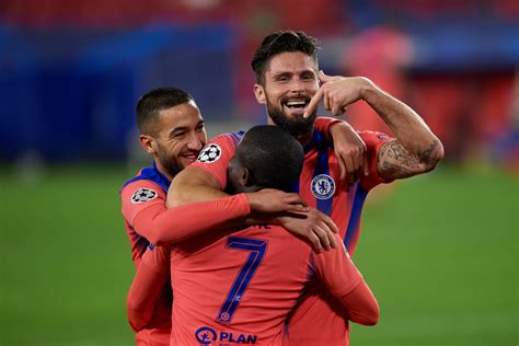 Chelsea striker olivier giroud spends time with us to look back on his side's 2019 uefa europa olivier giroud scored his first chelsea goal, helping his new team to a confident victory over. Olivier Giroud hailed as 'outstanding professional' as Chelsea striker overtakes Zinedine Zidane ...