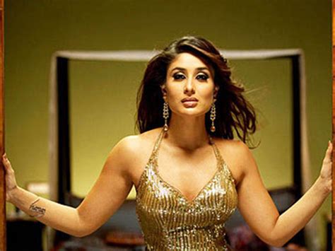 Bollywood Style Notebook Kareena Kapoor S Hot Looks In Yeh Mera Dil From Don Tribute To Helen