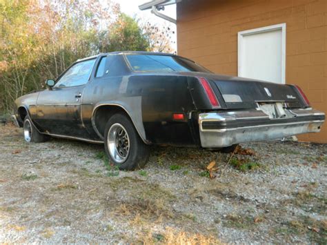 It would take very little to make into a show car. 1976 Oldsmobile (Olds) Cutlass Supreme 2 dr T-Top 455 AC