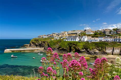 10 Places To Stay In Cornwall And Where To Visit Sykes Cottages