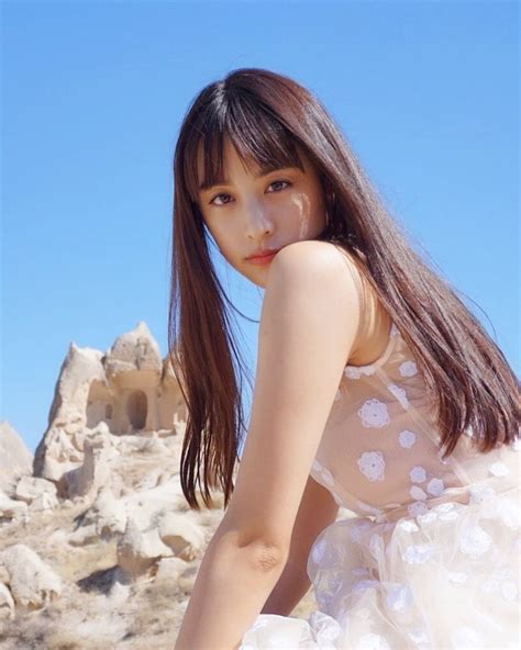 山本美月 ついに！ 山本美月ファースト写真集『mizuki』 本日発売です！ よろしくお願いします ／♡ Mizuki みづきと行くトルコ 本日発売！ Moe Zine