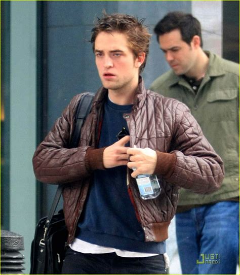 Robert Pattinson Is Smoking Hot Photo 1780081 Robert Pattinson