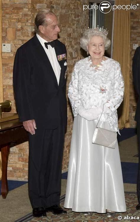 Le prince philip, mari de la reine élisabeth ii, est décédé ce vendredi 9 avril dans la matinée à l'âge de 99 ans, a annoncé le palais de buckingham. reine Élisabeth et son mari | Queen elizabeth, Queen ...