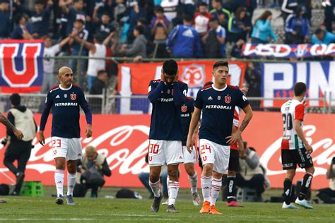 Paredes fue homenajeado por la anfp como máximo goleador histórico. Católica toma distancia de Colo Colo en la punta y la U ...