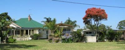 Sussex inlet is a town in the south coast region of new south wales, australia. Sussex House, Caravan Park & Cabins, Sussex Inlet