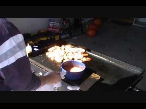 (video recipe) hibachi shrimp and scallops smashburger on the griddle! hot wings on the blackstone.wmv | Griddle recipes, Outdoor ...