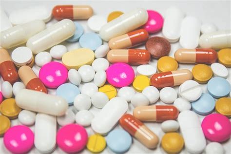 Sie zeigen entweder eine bakterizide oder eine bakteriostatische wirkung. Amoxicillin Allergie: Symptome, Ursachen, Bilder und Tipps ...