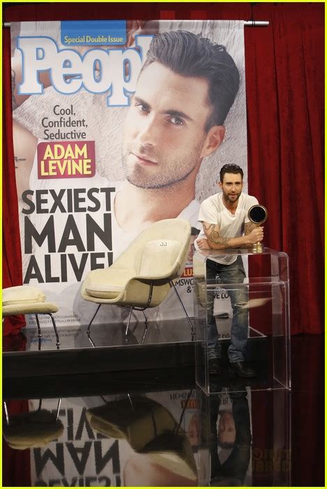 Adam Levine Accepts Peoples Sexiest Man Alive Award Video Photo