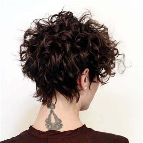 Also known as the messy crop. 37 Best Hairstyles for Short Curly Hair Trending in 2019