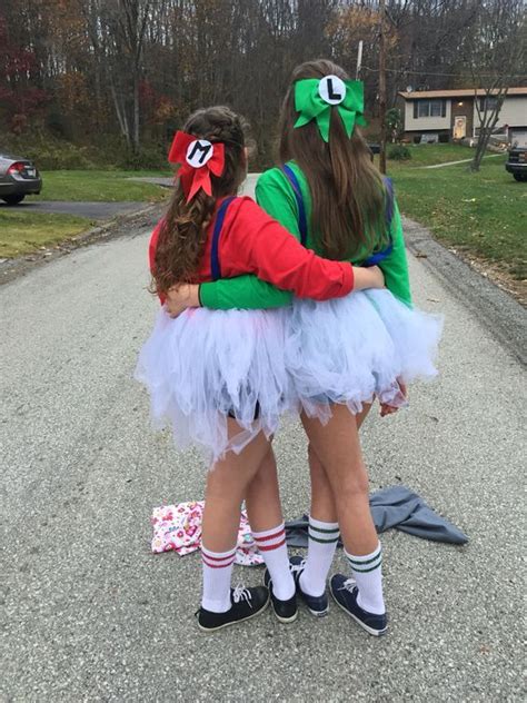 50 Best Friends Halloween Costumes For Two People Thatll Make Your