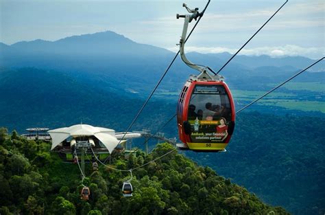 Usaha usaha menarik pelancong ke malaysia. Top 10 Tempat Wisata di Malaysia Paling Menarik dan ...