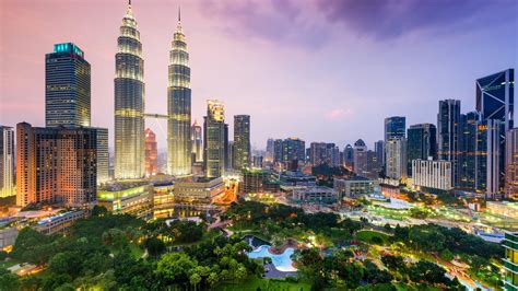 Maju kuala lumpur provides ample space for purchasers who plan on becoming air bob hosts to target and cater for families to stay. Kuala Lumpur Wallpapers - Wallpaper Cave