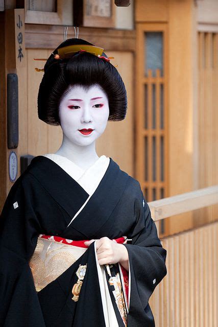 Geiko San And Maiko San Japanese Geisha Geisha Girl Geisha