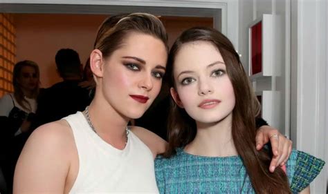 Kristen Stewart Reunited With Her Daughter Mackenzie Foy From Twilight And Twitterati Lost Their