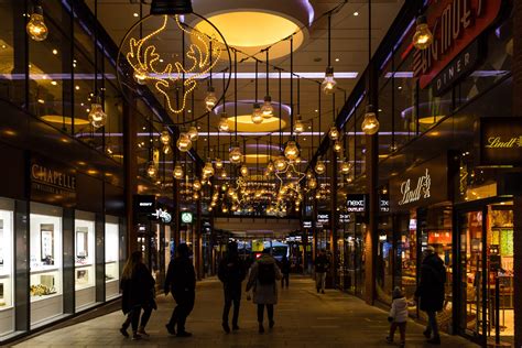 Sales Up More Than A Fifth At London Designer Outlet As Shoppers Seek