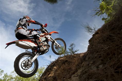 2012 ktm exc 250f enduro bike. 2012 KTM 250 EXC-F Review