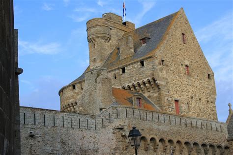 Chateau De Saint Malo Musée Et Hôte De Ville Aujourdhui