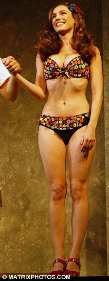 Break A Leg Nervous Kelly Brook Strips Down To Her Bikini As She Makes