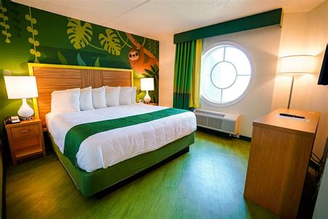Cedar Points Castaway Bay Rooms Pictures And Reviews Tripadvisor