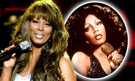 Donna Summer Dead Queen Of Disco Dies At 63 After Cancer Battle Daily Mail Online