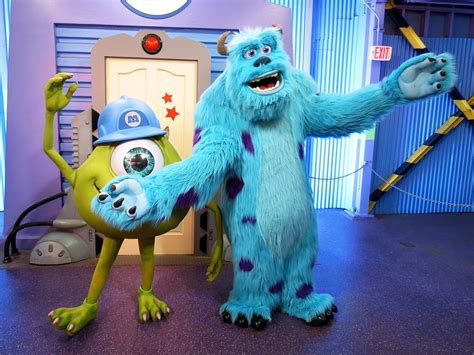 Mike Wazowski Leaving Monsters Inc Character Meet In Hollywood Studios