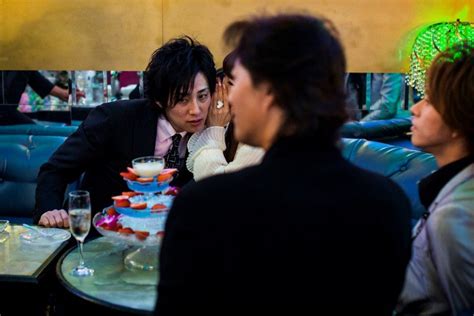 Inside Japans ‘host Clubs Where Women Go To Have Their Desires