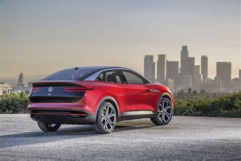 Volkswagen Id4 Electric Suv To Bow In New York In April Motor