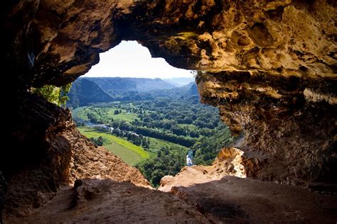 Current local time in puerto rico with information about official puerto rico time zones and daylight saving time. Cueva Ventana, Puerto Rico 2019