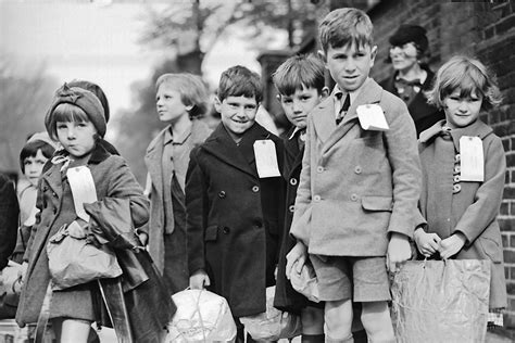 World War Ii Evacuation Evacuated Children Dk Find Out