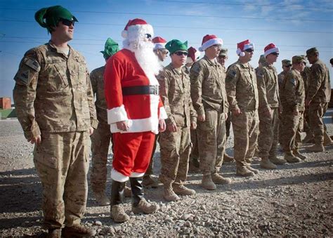 Christmas Soldiers Army Military Airforce Marines Deployed Overseas Holidays Photos Pictures 4