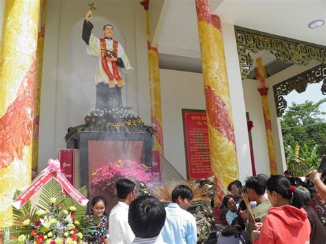Vietnam Vatican The Soon To Be Saint Father Diep Vietnamese Priest
