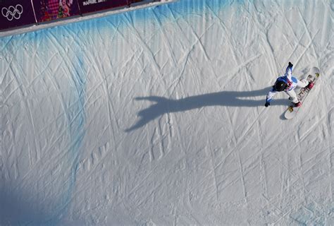 Sochi Olympics Day 7 Kaitlyn Farrington Gets Gold In Womens Halfpipe