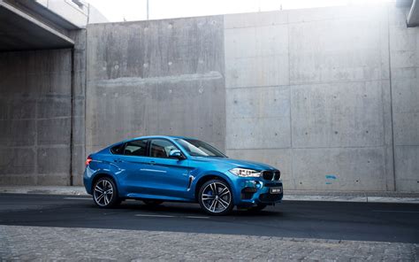 Schedule a test drive for a x6 today. Comparison - BMW X6 M 2017 - vs - BMW X5 M 2017 | SUV Drive