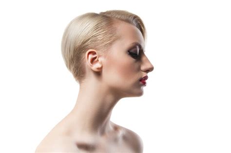 Premium Photo Side View Of Short Haired Blonde Girl With Red Lips And