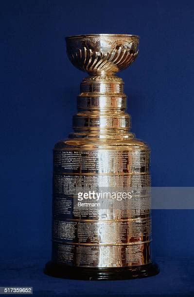 Stanley Cup Trophy Display Photos And Premium High Res Pictures Getty