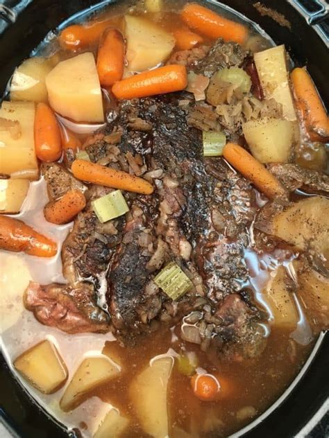 Easy Slow Cooker Pot Roast Back To My Southern Roots