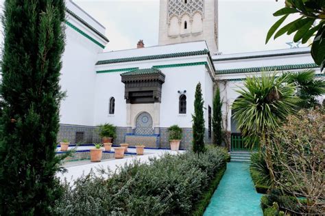 La Grande Mosquée De Paris Et Ses Jardins