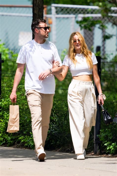 Jennifer Lawrence With Her Husband New York Celebmafia