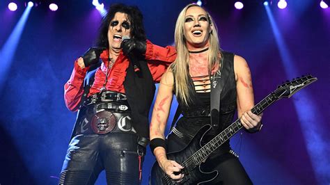 Nita Strauss Will Return To Alice Coopers Lineup For 2023 Tour