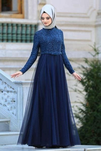 Kamu bisa juga lho memberikan saran perpaduan baju warna biru muda dengan jilbab warna lainnya di kolom komentar. Baju Warna Biru Dongker Cocok Dengan Hijab Warna Apa ...